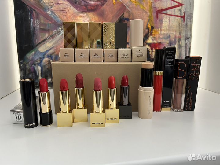 Косметика Nars, Burberry, Chanel