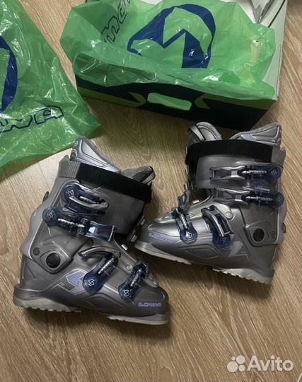 Горнолыжные ботинки lowa женские новые
