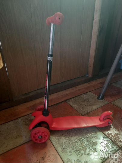 Самокат детский трехколесный