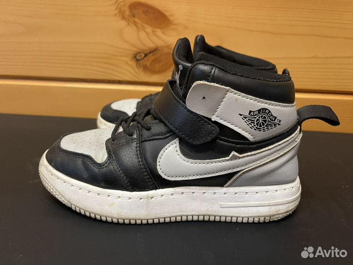 Кроссовки nike air jordan детские