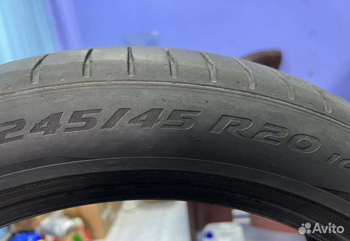 Pirelli P Zero 245/45 R20 и 275/40 R20