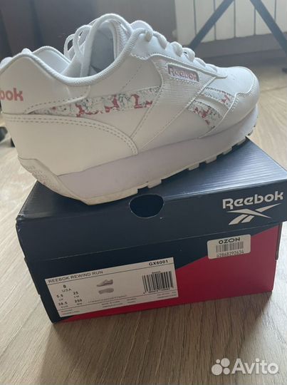 Кроссовки женские Reebok Новые оригинал 39