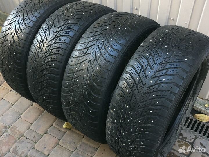 Nokian Tyres Hakkapeliitta SUV 235/60 R17 106T