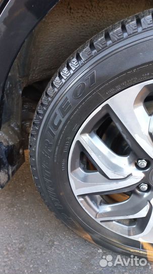 Dunlop SP Winter Ice 01 205/60 R16