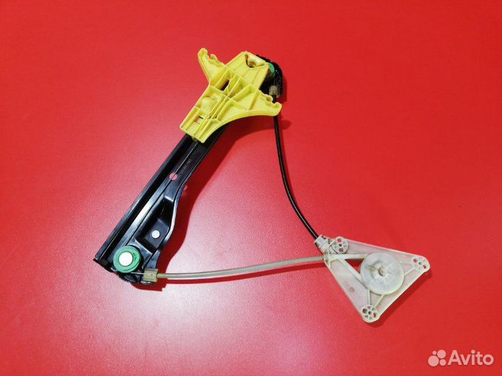 Стеклоподъемник задний правый Volkswagen Polo 602