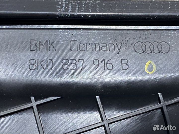 Заглушка двери передняя правая Audi A4 B8