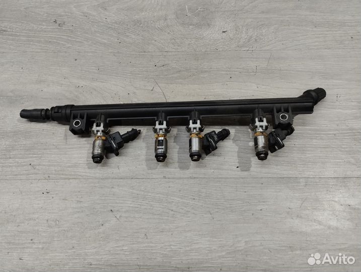 Рампа топливная Fiat Punto 3 1.2 I