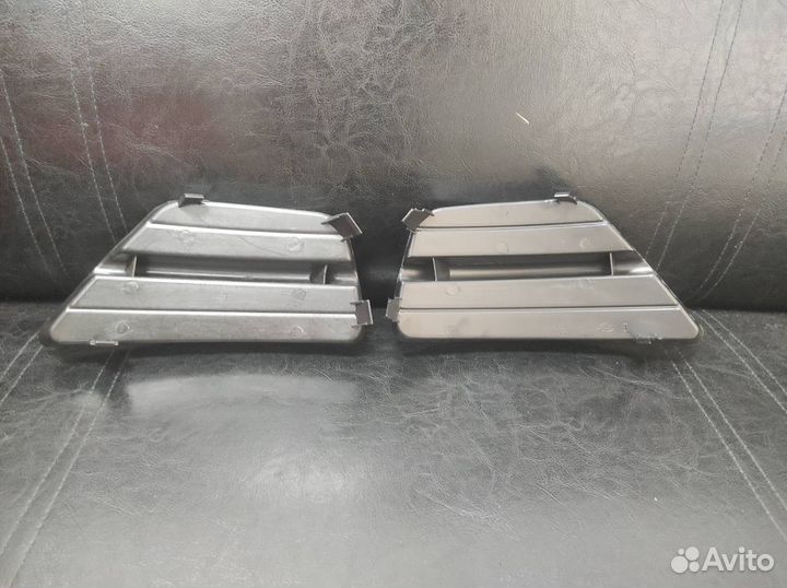 Заглушка противотуманной фары Ford Focus 1