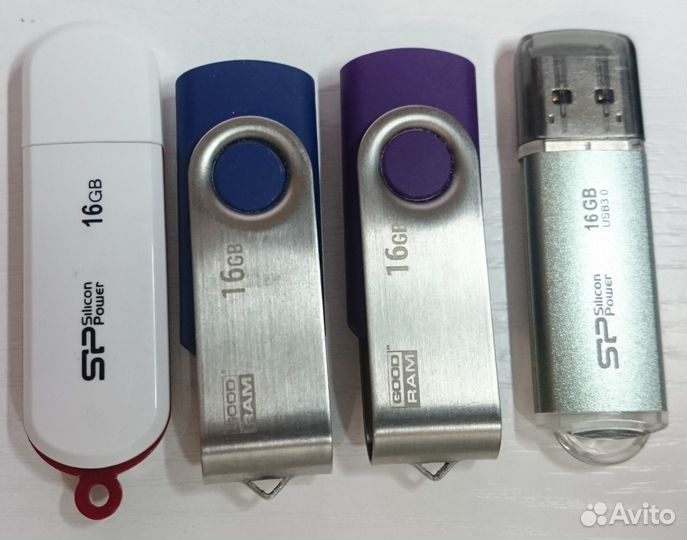 Флешка Silicon Power 16 GB