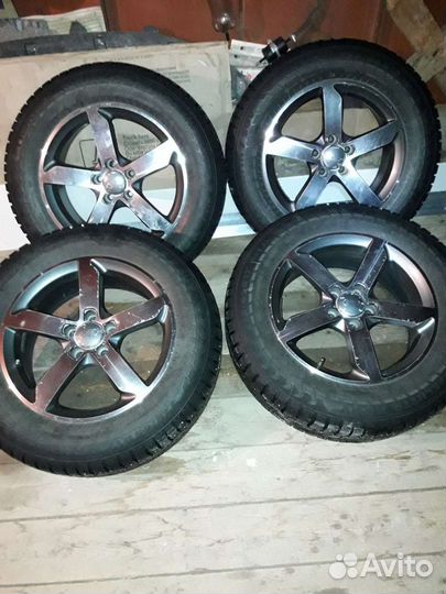 Nokian Tyres Hakkapeliitta 7 SUV 225/65 R17 106T