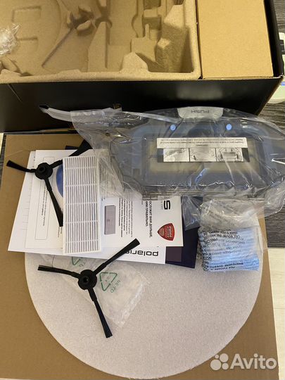 Робот пылесос polaris