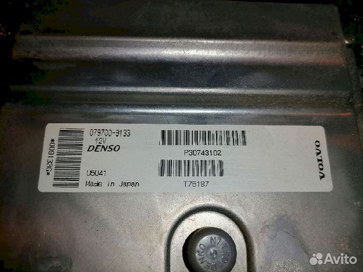 Блок управления двигателем P30729800 Volvo S40 MS