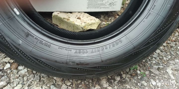 Yokohama BluEarth RV-02 225/65 R17 106V