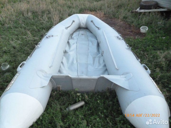 Моторная лодка кайман 360