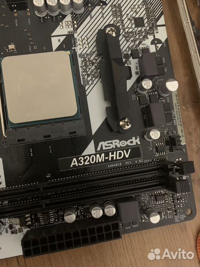 AM4 Материнская плата Asrock Athlon 200GE