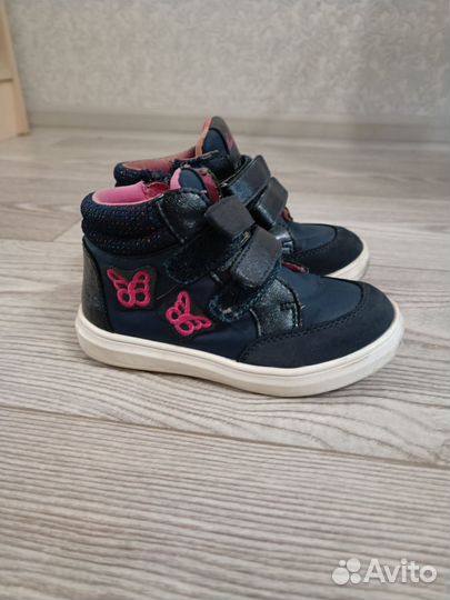 Ботинки демисезонные для девочки 26 размер