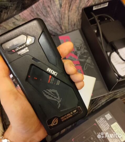 ASUS ROG Phone 5s, 12/256 ГБ