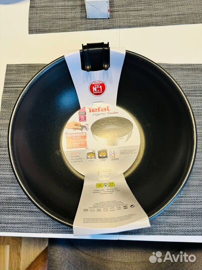 Сковорода-вок Tefal Ingenio Emotion L9487774 26 см