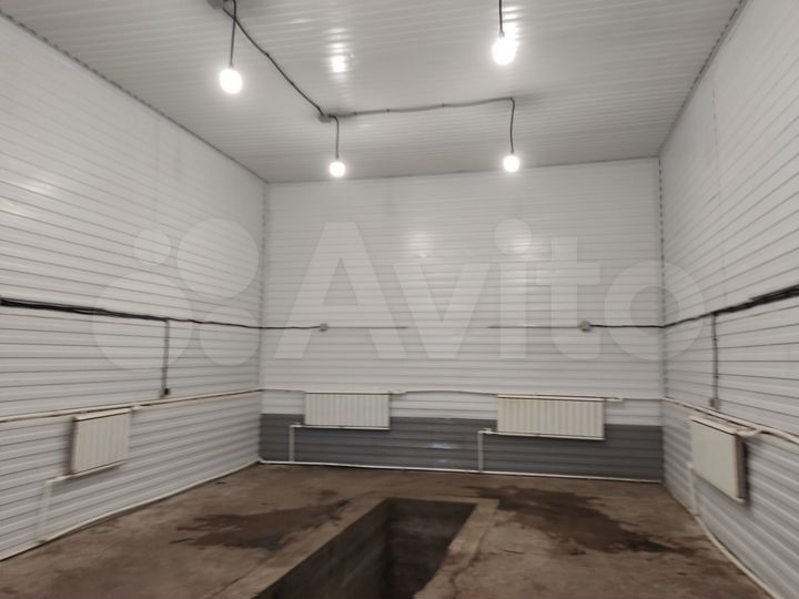 Гараж, > 30 м²