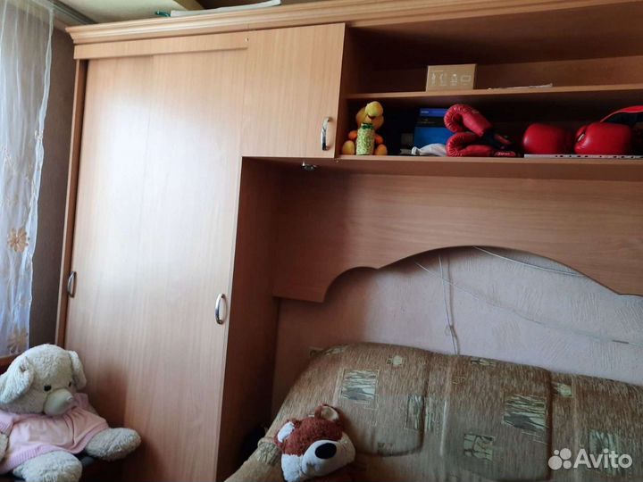 Продам спальный гарнитур