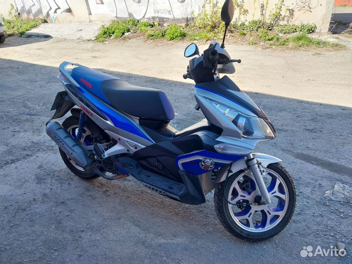 Скутер Ирбис