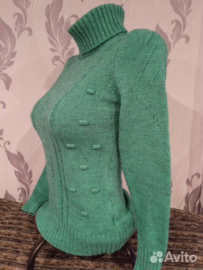 Свитер 40 42р