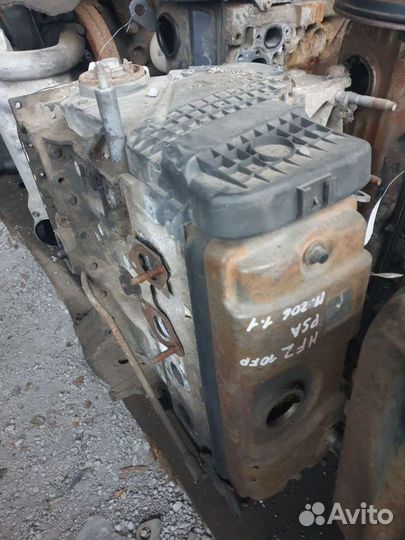 Двигатель на запчасти пежо 206 1.1