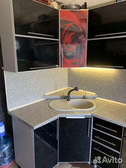 Кухня бу угловая