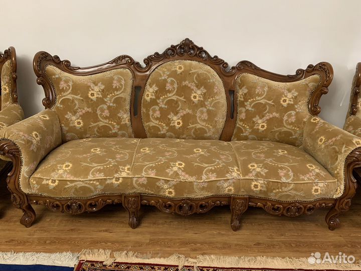 Румынский холл Клеопатра