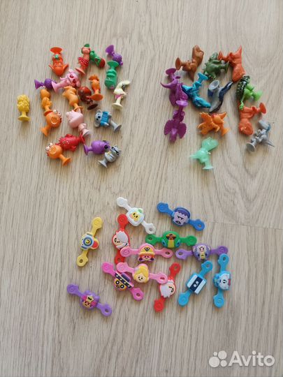 Коллекция фигурок прилипал и др