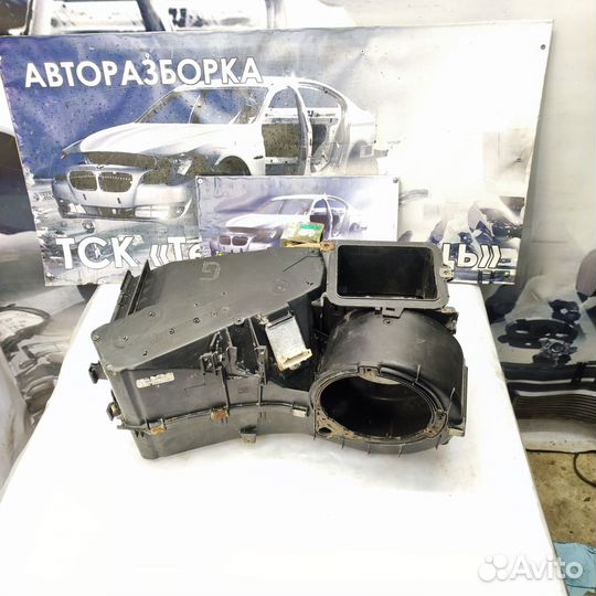 Корпус отопителя Volkswagen Passat B4