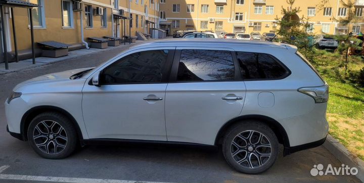 Mitsubishi Outlander 2.4 CVT, 2014, 185 000 км