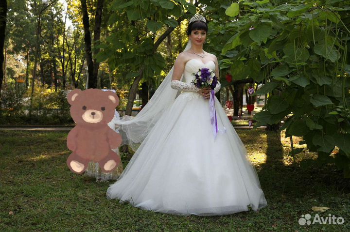 Свадебное платье