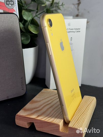 iPhone Xr, 64 ГБ