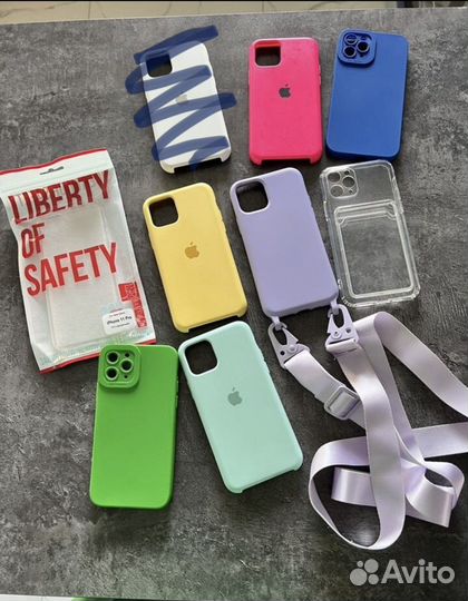 Чехлы на iPhone 11 про