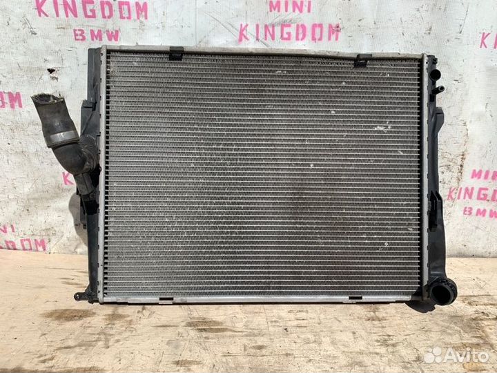 Радиатор охлаждения Bmw 3-Series E90