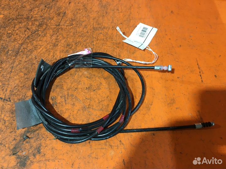 Тросик лючка бензобака Mazda Premacy CP8W