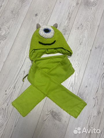 Шапка с шарфом Майк Вазовски