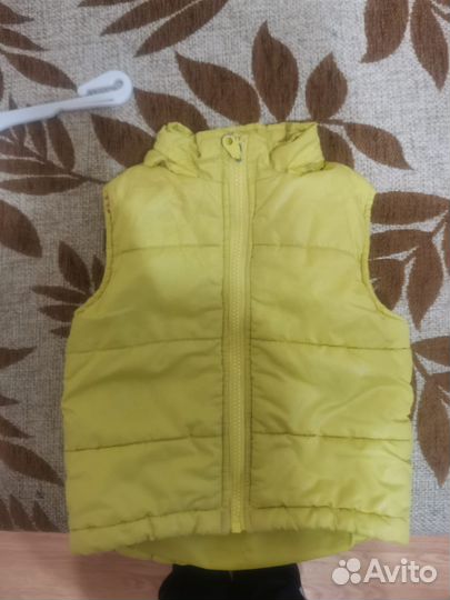 Жилетка с 6 м до 1.5 лет
