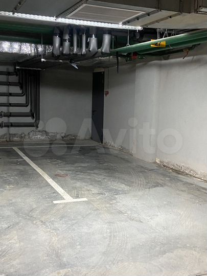 Машиноместо, 14 м²