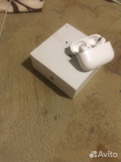 Наушники AirPods Pro 2022