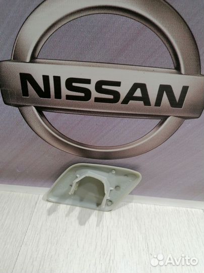 Крышка омывателя фары Nissan tiida Прав