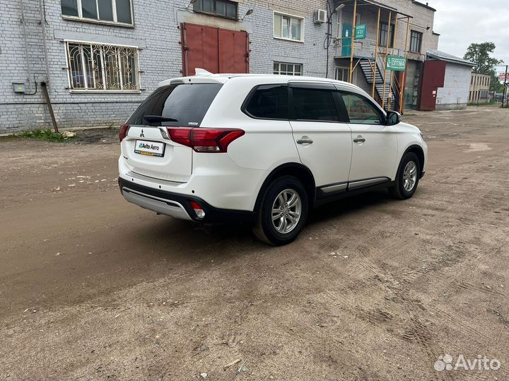 Mitsubishi Outlander 2.0 CVT, 2021, 68 200 км