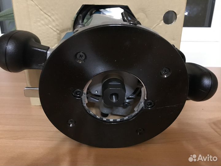 Фрезер Makita 3612C новый