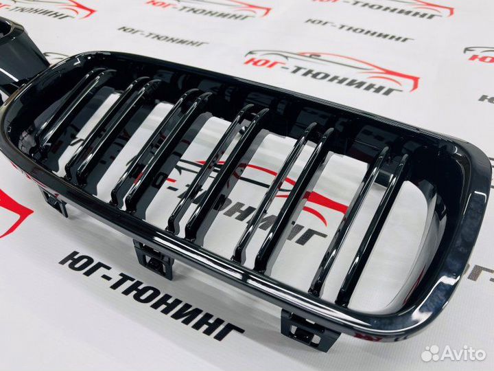 Ноздри на BMW 3 f30 в стиле М3 черная глянцевая