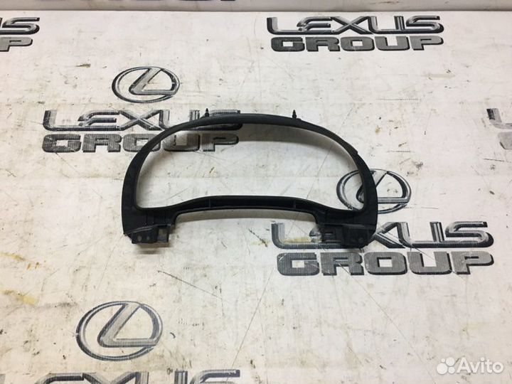 Накладка торпеды Lexus Rx450H GYL15 2grfxe 2011