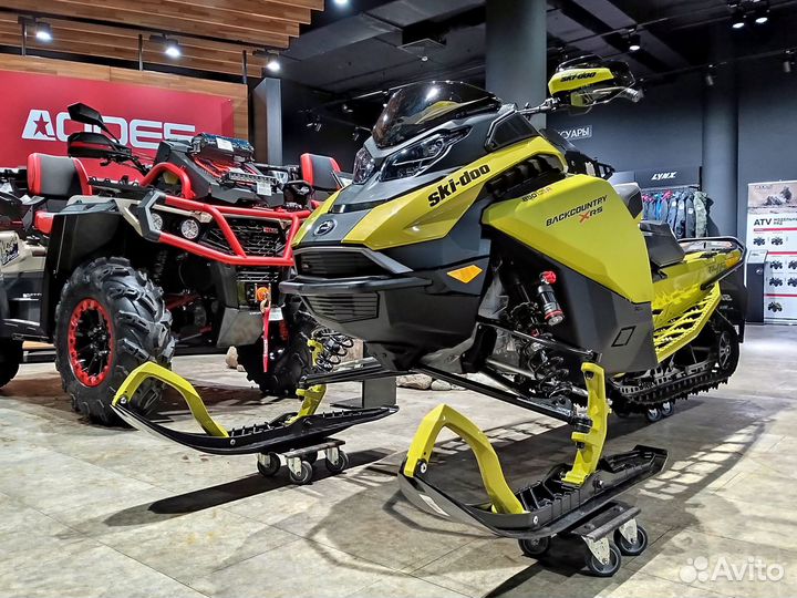 Ski Doo Backcountry X 850 E TEC Turbo R