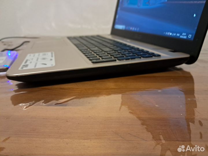 Шустрый SSD Core i3 7thGen+HDD GeForce 920MX 12RAM