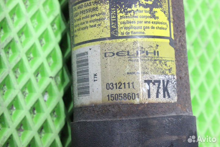 Амортизаторы задние Cadillac Escalade GMT800