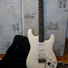 Продается Fender Bullet Stratocaster HSS